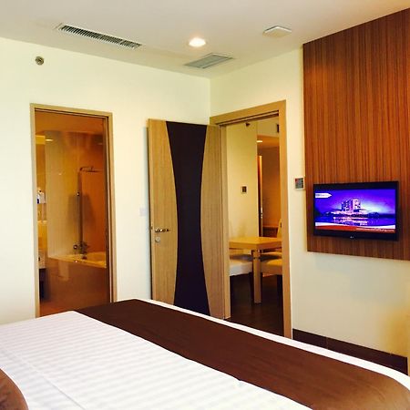 BW Suite Belitung Tanjung Pandan Dış mekan fotoğraf